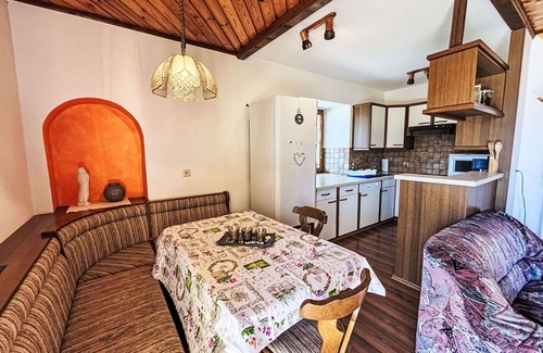 Ludmannsdorf Apartment | Cosy apartment for 5 people with WIFI, TV, balcony and pets allowed
