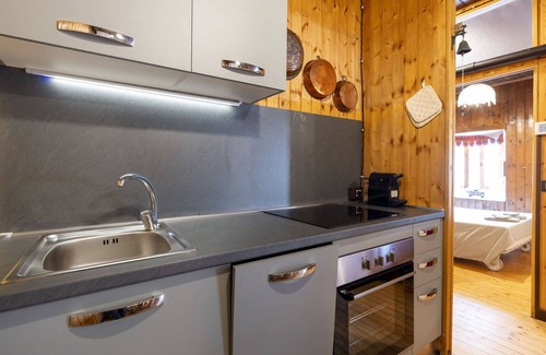 Campodolcino Apartment | Cosy apartment for 4 people with WIFI, TV, pets allowed and parking