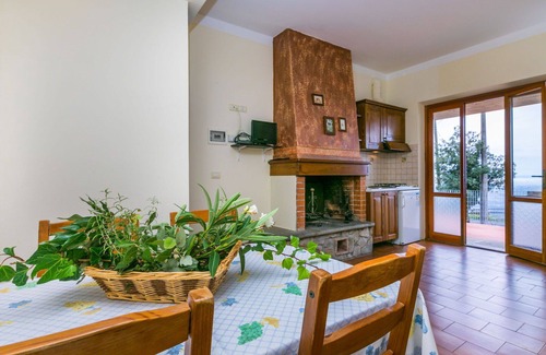 San Baronto Apartment | Cosy apartment for 2 guests with pool, WIFI, TV, terrace, pets allowed and parking