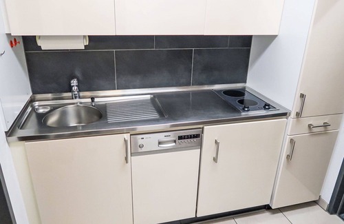 Acletta Apartment | Cosy apartment for 2 guests with WIFI, pool, TV, balcony and panoramic view