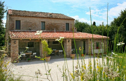 Granarola Apartment | Cosy apartment for 2 guests with pool, WIFI, A/C, TV, patio, pets allowed and panoramic view