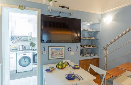 Minori Apartment | Cosy apartment for 3 guests with WIFI, A/C, TV and patio