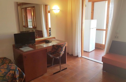 Sperlonga Apartment | Cosy apartment for 3 guests with WIFI, A/C, pool, TV, terrace and pets allowed