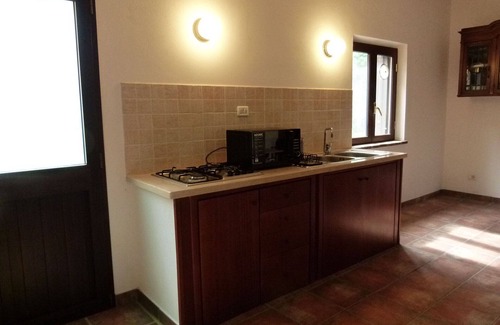 Fornole Apartment | Cosy apartment for 3 people with pool, A/C, WIFI, TV, panoramic view and parking