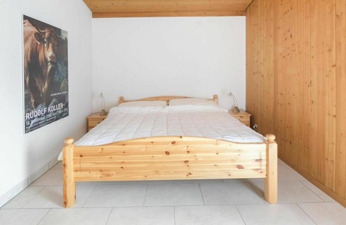 Adelboden Apartment | Cosy apartment for 4 guests with WIFI, TV, balcony and parking
