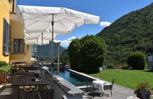 Intragna Apartment | Cosy apartment for 4 people with WIFI, pool, TV, patio, pets allowed and panoramic view