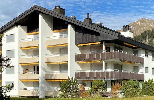 Parpan Apartment | Cosy apartment for 4 guests with WIFI, TV and balcony