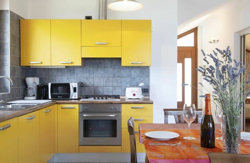 Domaso Apartment | Cosy apartment for 4 guests with WIFI, TV and terrace
