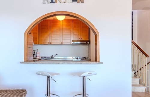 Ispra Apartment | Cosy apartment for 4 guests with A/C, WIFI, TV and terrace