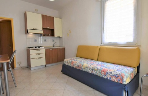 Lido degli Estensi Apartment | Cosy apartment for 4 guests with A/C, WIFI, TV, terrace and pets allowed