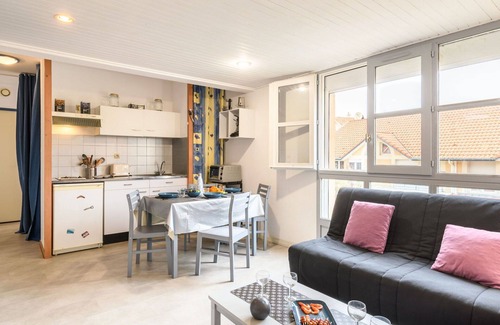Mimizan-Plage Apartment | Cosy apartment for 4 people with WIFI, TV and pets allowed