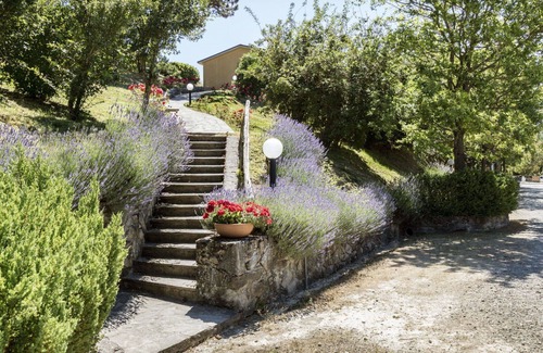 Palazzuolo sul Senio Apartment | Cosy apartment for 4 people with pool, WIFI, TV, patio, pets allowed and panoramic view