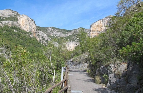 Toirano Apartment | Cosy apartment for 4 people with WIFI, TV, balcony, pets allowed, panoramic view and parking