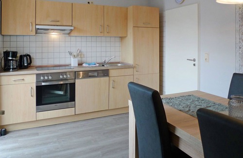 Osteel Apartment | Cosy apartment for 4 people with WIFI, TV, balcony and parking