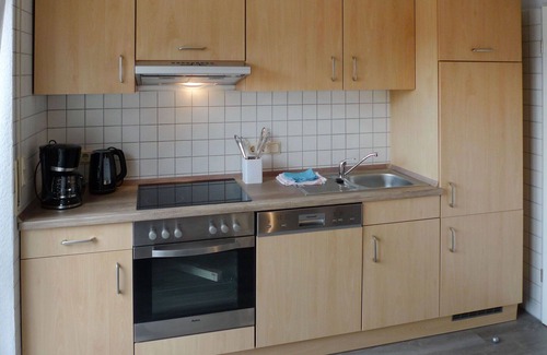 Osteel Apartment | Cosy apartment for 4 people with WIFI, TV, balcony and parking