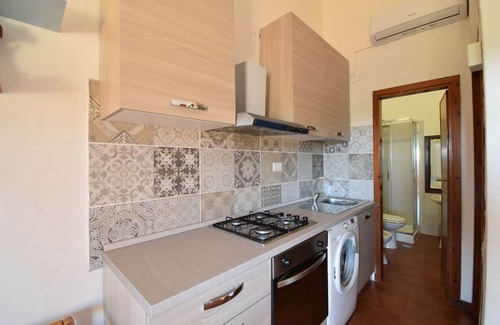 Porto Ottiolu Apartment | Cosy apartment for 4 people with A/C, TV, balcony and pets allowed