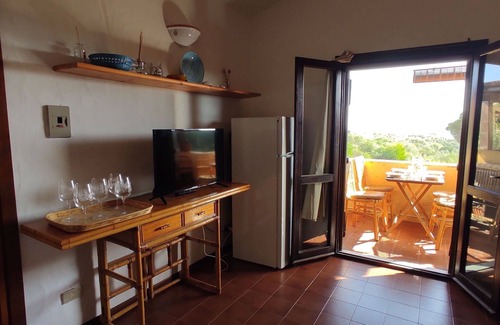 Porto Ottiolu Apartment | Cosy apartment for 4 people with A/C, TV, balcony and pets allowed