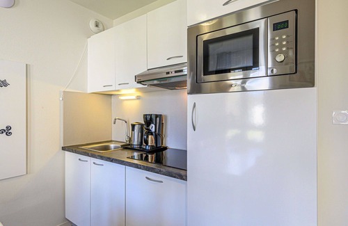 Baden Apartment | Cosy apartment for 4 people with pool, WIFI, TV and balcony