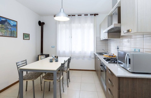 Ovaro Apartment | Cosy apartment for 4 people with WIFI, TV and parking