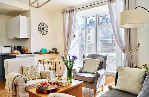 Stratton Apartment | Cosy apartment for 4 people with WIFI and pets allowed