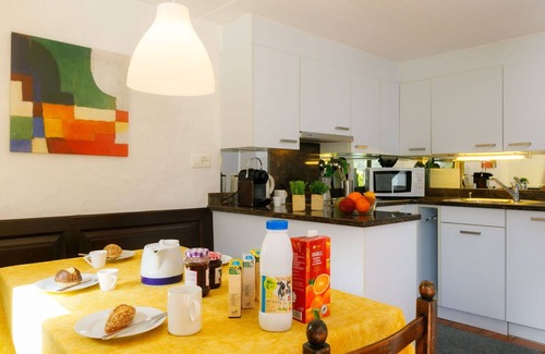 Sonvico Apartment | Cosy apartment for 5 people with pool, WIFI, patio, pets allowed and panoramic view