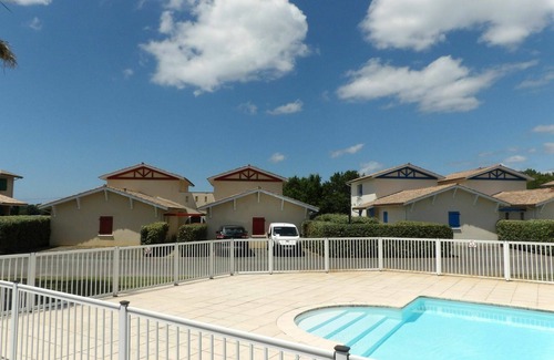 Bias Apartment | Cosy apartment for 5 people with pool, WIFI, TV, terrace and pets allowed
