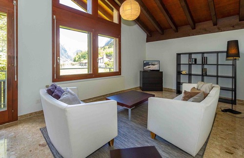 Engelberg Apartment | Cosy apartment for 6 people with WIFI, TV and balcony