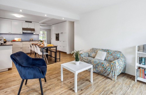 Wengen Apartment | Cosy apartment for 6 guests with WIFI, TV and terrace