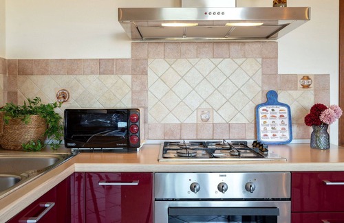 Schifoni Apartment | Cosy apartment for 6 guests with A/C, WIFI, TV, patio and pets allowed