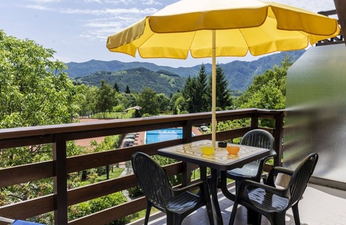 Tremosine Apartment | Cosy apartment for 6 guests with WIFI, hot tub, pool, TV, terrace and pets allowed