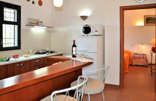 Itri Apartment | Cosy apartment for 6 people with pool, WIFI, TV, patio and pets allowed