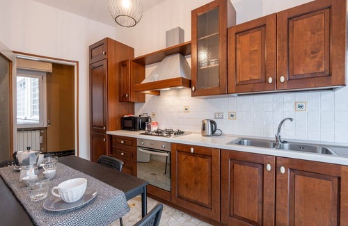 Omegna Apartment | Cosy apartment for 6 people with WIFI, TV, terrace and pets allowed