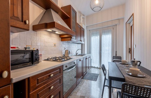 Omegna Apartment | Cosy apartment for 6 people with WIFI, TV, terrace and pets allowed
