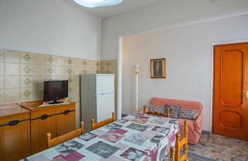 Peschici Apartment | Cosy apartment for 7 people with WIFI, TV, terrace and pets allowed