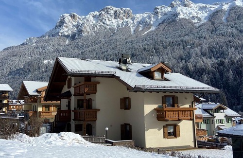 Soraga Apartment | Cosy apartment for 8 guests with WIFI, TV and balcony