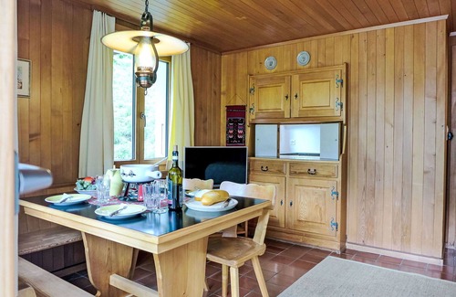 Grindelwald Apartment | Cosy apartment for 4 people with WIFI, TV and patio