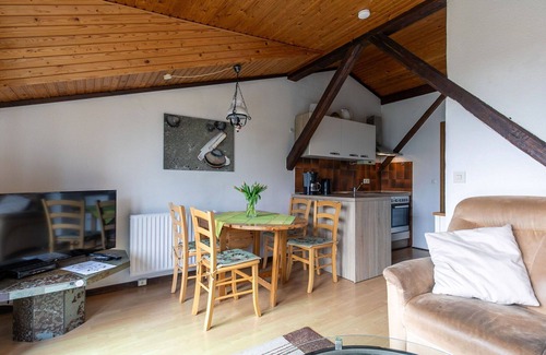 Friedrichskoog Apartment | Cosy apartment for 4 people with WIFI, TV, terrace and parking