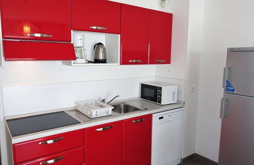 Macinaggio Apartment | Cosy apartment for 4 guests with A/C, TV, terrace, pets allowed and parking