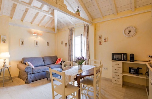 Saint-Jean Apartment | Cosy apartment for 4 guests with A/C, WIFI, TV and terrace