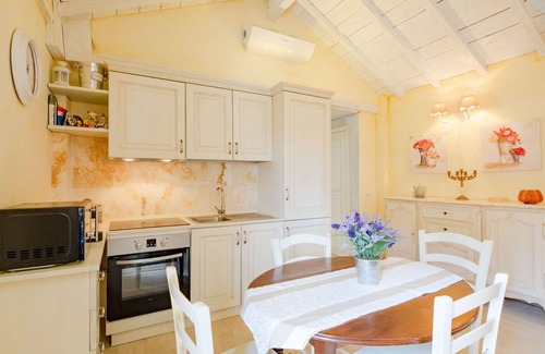 Saint-Jean Apartment | Cosy apartment for 4 guests with A/C, WIFI, TV and terrace