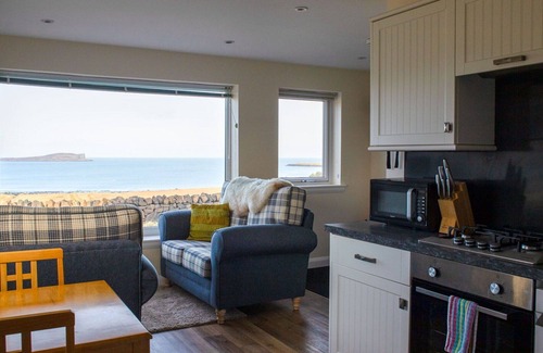 Staffin Apartment | Cosy apartment for 2 people with WIFI and TV