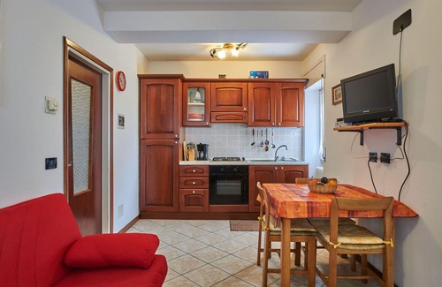 Gera Lario Apartment | Cosy apartment for 7 people with WIFI, TV, terrace and pets allowed