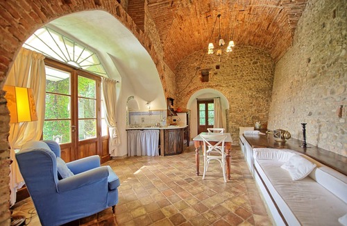 Montespertoli Other | Cosy apartment for 2 people with WIFI, pool, A/C and panoramic view