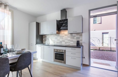 Cecina Apartment | Cosy apartment for 7 guests with private pool, WIFI, A/C, TV, terrace and pets allowed