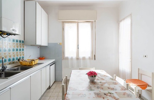 Riva Ligure Apartment | Cosy apartment for 5 guests with WIFI, balcony and parking