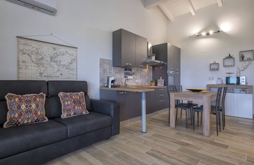 La Muddizza Apartment | Cosy apartment for 5 guests with WIFI, A/C, TV and patio