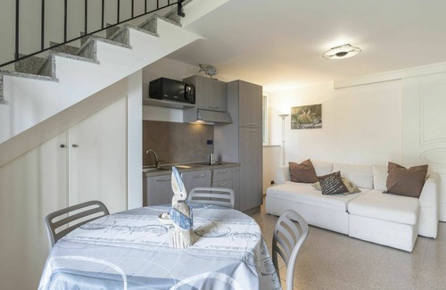 Latte Apartment | Cosy apartment for 4 guests with pool, WIFI, TV and balcony