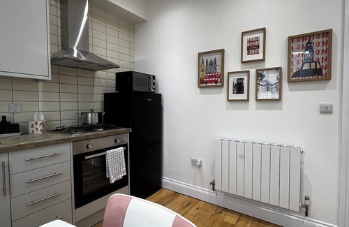 Finsbury Park Apartment | Cosy Apartment in Finsbury Park