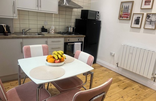 Finsbury Park Apartment | Cosy Apartment in Finsbury Park