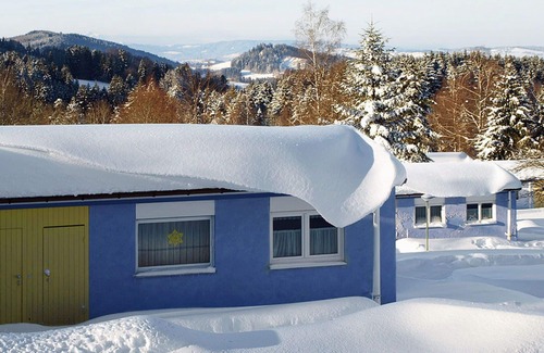 Maierhofen House | Cosy apartment in villa for 4 people with pool, TV, terrace and pets allowed